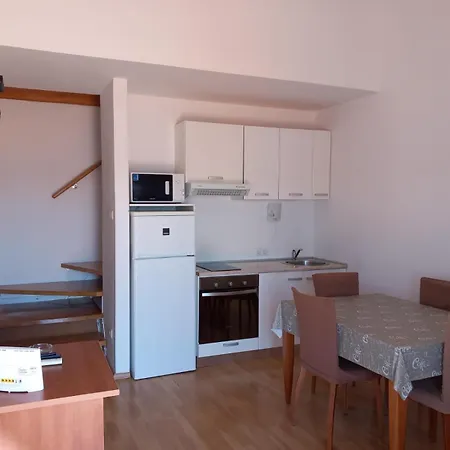 Orchid Apartament *